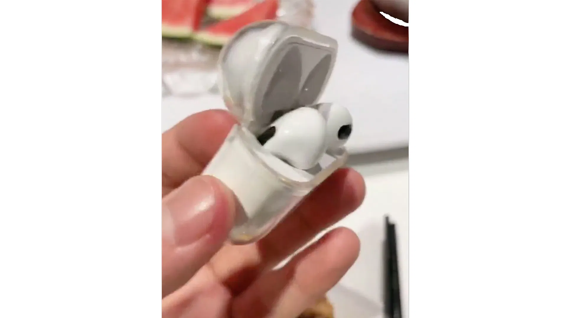 counterfeit-airpods-3