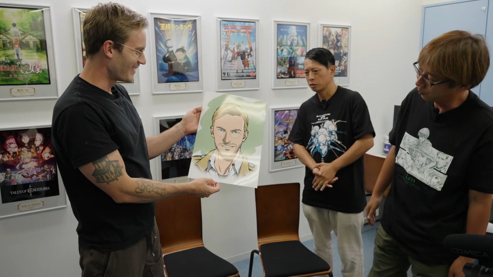 VS--YouTube-ISpent24HoursDrawingatanAnimeStudio-30’00”